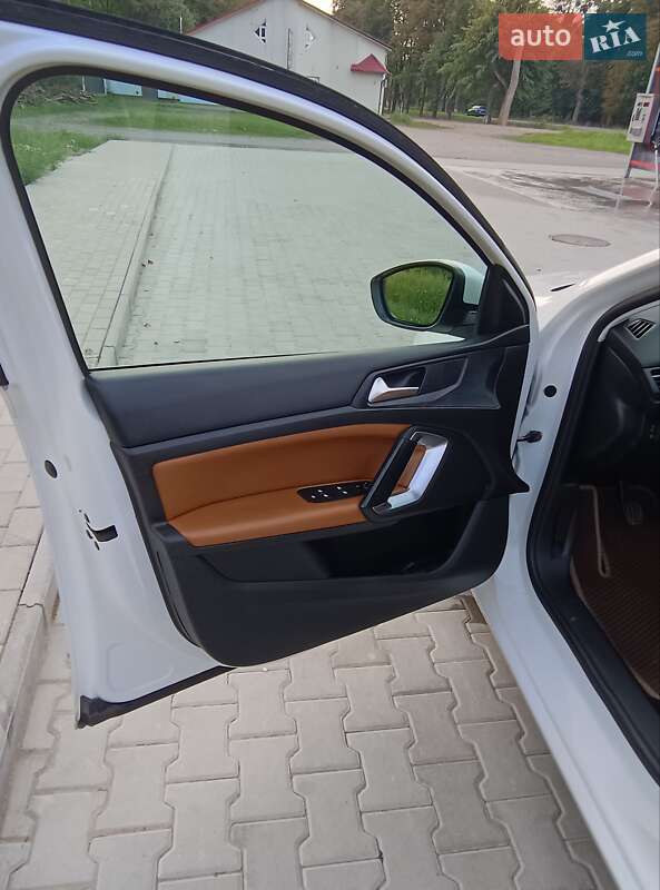 Універсал Peugeot 308 2015 в Стрию