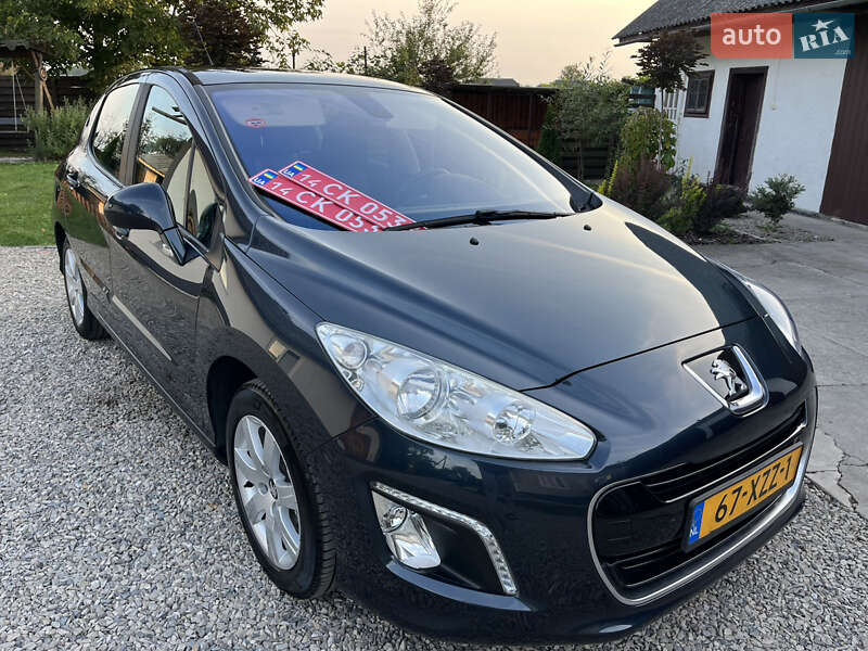 Peugeot 308 2011