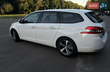 Універсал Peugeot 308 2015 в Клевані