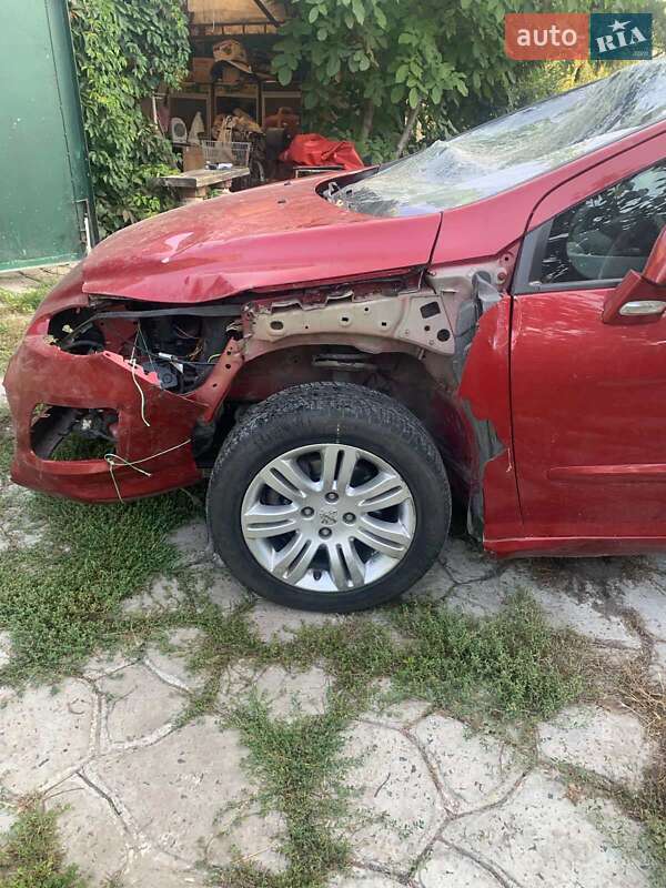 Універсал Peugeot 308 2011 в Черкасах