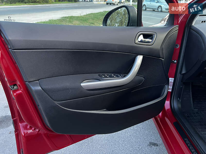 Хетчбек Peugeot 308 2010 в Василькові