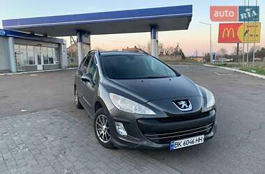 Универсал Peugeot 308 2010 в Ровно