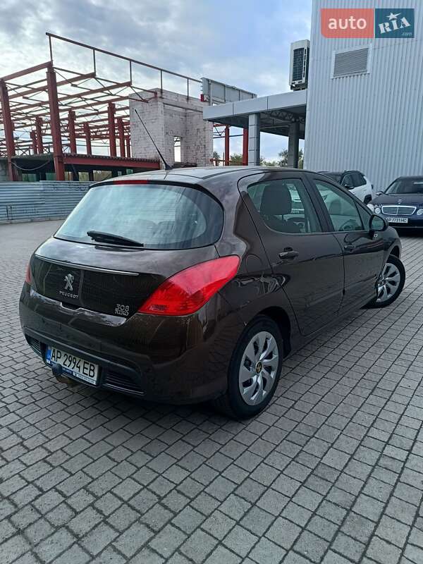 Хэтчбек Peugeot 308 2012 в Днепре