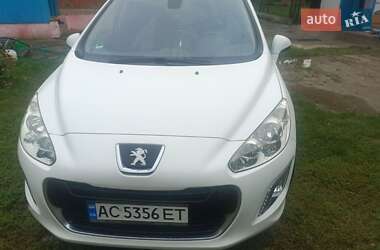 Универсал Peugeot 308 2011 в Цумани