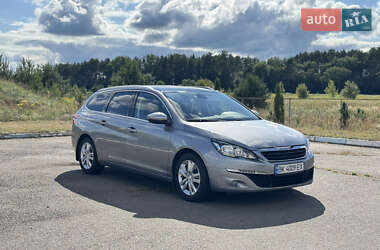 Універсал Peugeot 308 2015 в Рівному