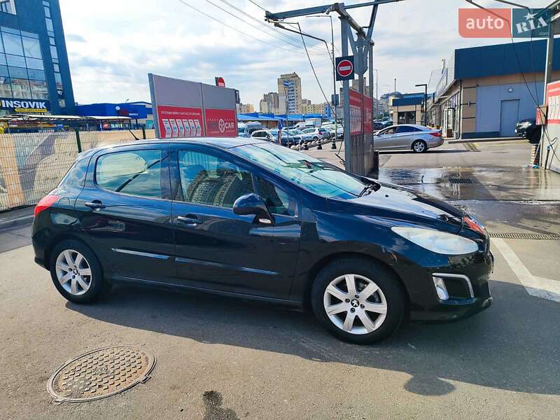 Peugeot 308 2011 Peugeot 308 2011