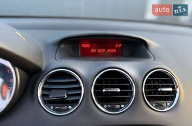 Хэтчбек Peugeot 308 2007 в 