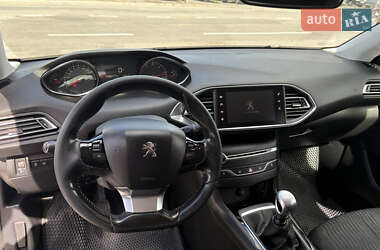 Універсал Peugeot 308 2015 в 