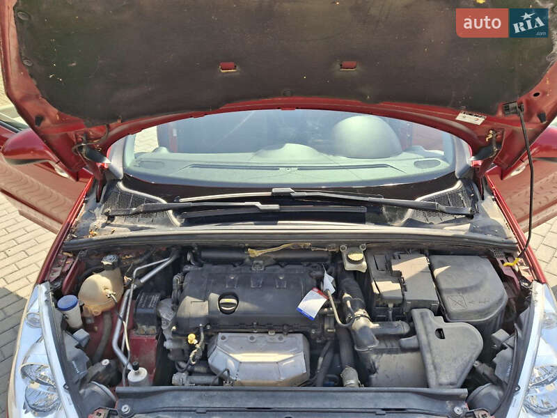Хэтчбек Peugeot 308 2011 в Житомире фото 7 Хэтчбек Peugeot 308 2011 в Житомире