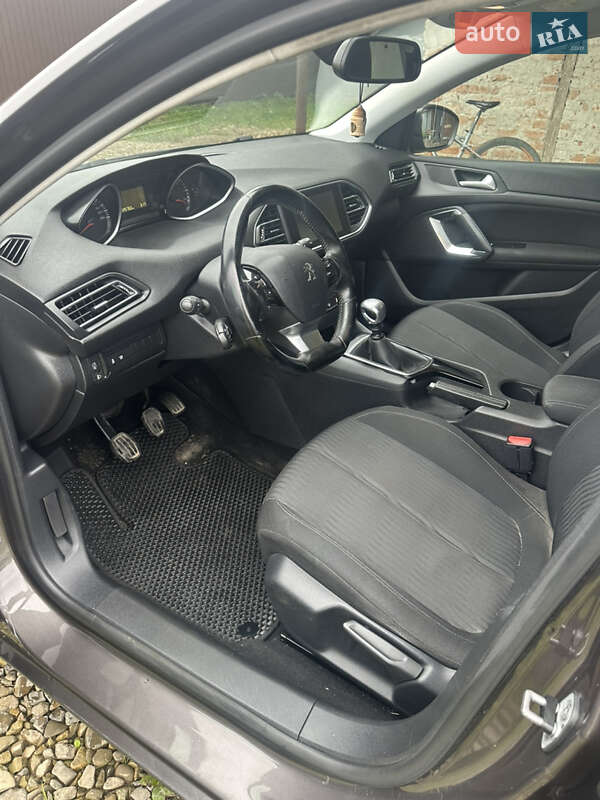 Універсал Peugeot 308 2014 в Косові фото 14 Універсал Peugeot 308 2014 в Косові