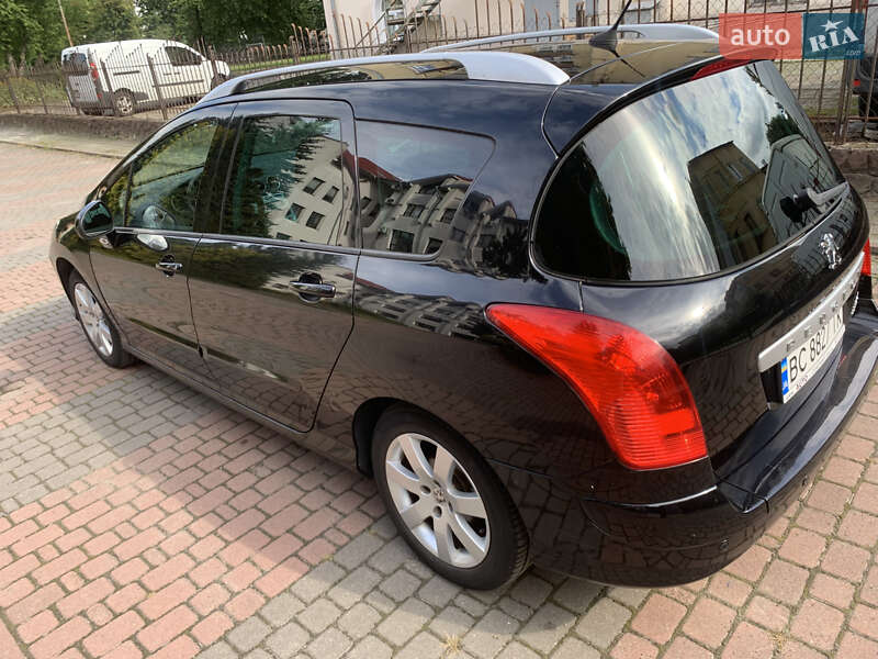 Універсал Peugeot 308 2010 в Львові