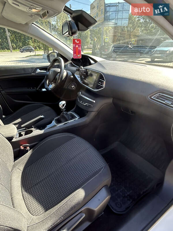 Універсал Peugeot 308 2018 в Тернополі фото 9 Універсал Peugeot 308 2018 в Тернополі