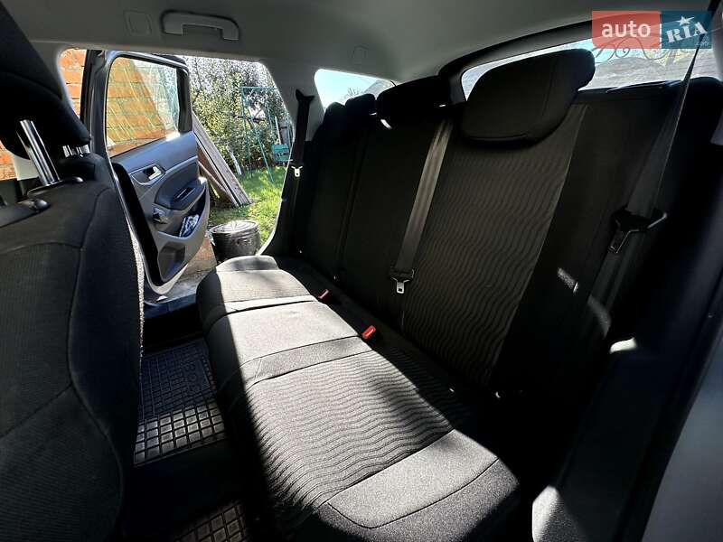 Універсал Peugeot 308 2016 в Деражні