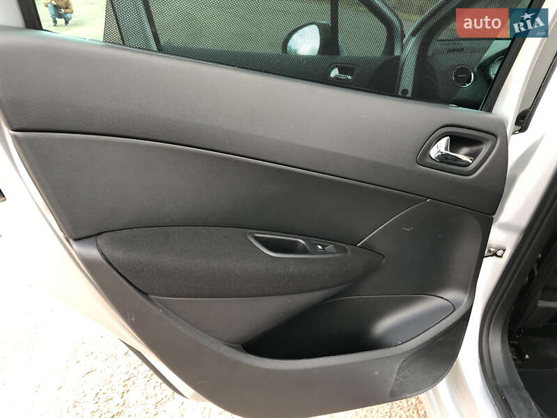 Универсал Peugeot 308 2009 в Ивано-Франковске фото 9 Универсал Peugeot 308 2009 в Ивано-Франковске