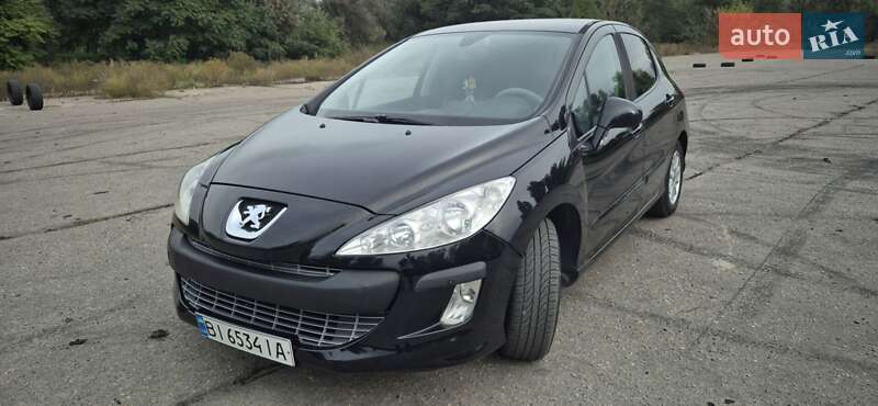 Хетчбек Peugeot 308 2008 в Кременчуці