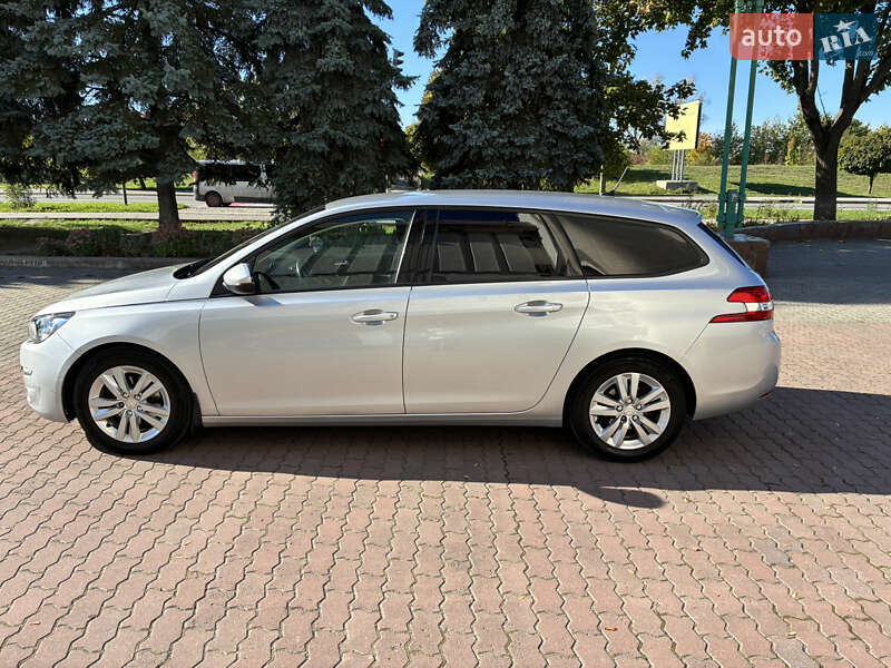 Универсал Peugeot 308 2016 в Ивано-Франковске фото 8 Универсал Peugeot 308 2016 в Ивано-Франковске