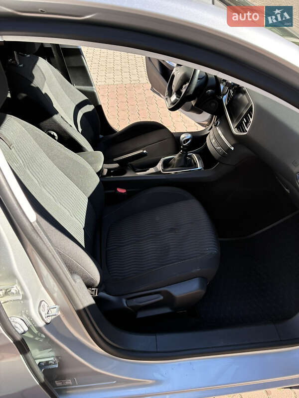 Универсал Peugeot 308 2016 в Ивано-Франковске фото 18 Универсал Peugeot 308 2016 в Ивано-Франковске