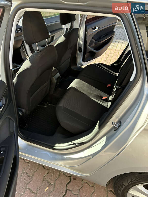 Универсал Peugeot 308 2016 в Ивано-Франковске фото 25 Универсал Peugeot 308 2016 в Ивано-Франковске