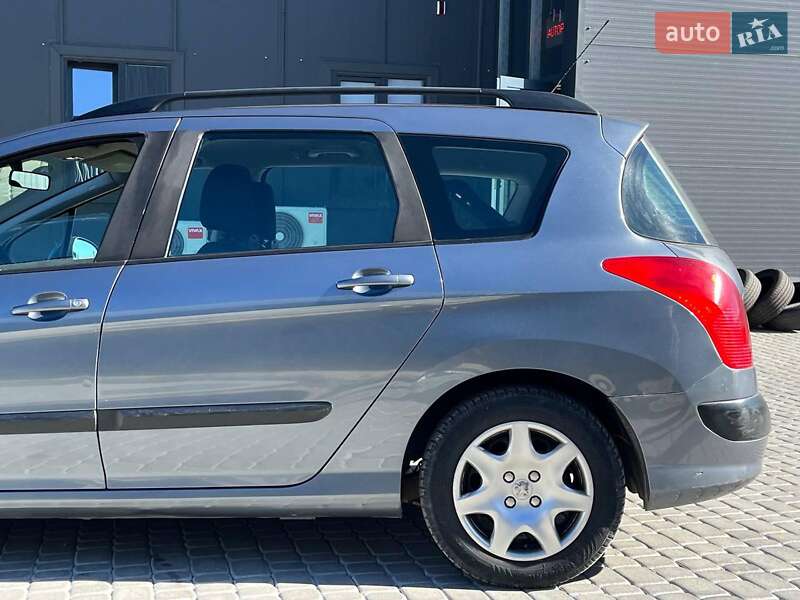 Універсал Peugeot 308 2010 в Львові