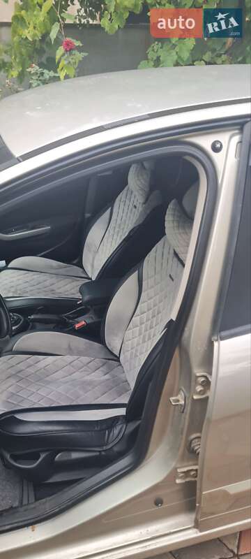 Хетчбек Peugeot 308 2008 в Чернівцях фото 4 Хетчбек Peugeot 308 2008 в Чернівцях