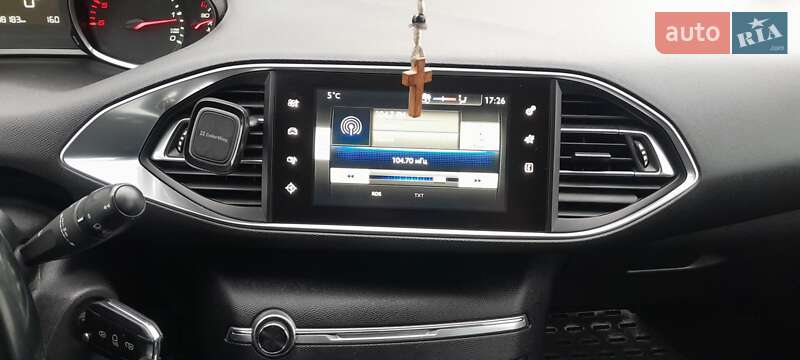 Универсал Peugeot 308 2015 в Львове