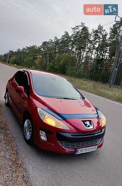 Хэтчбек Peugeot 308 2008 в Чернигове