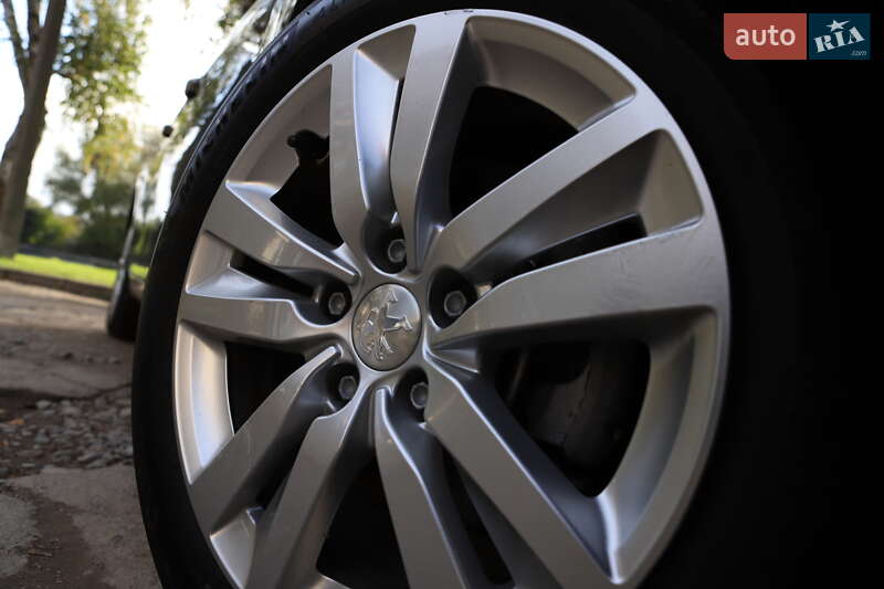 Хэтчбек Peugeot 308 2020 в Дрогобыче