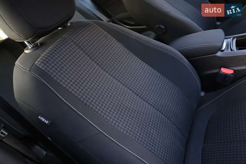 Хэтчбек Peugeot 308 2020 в Дрогобыче