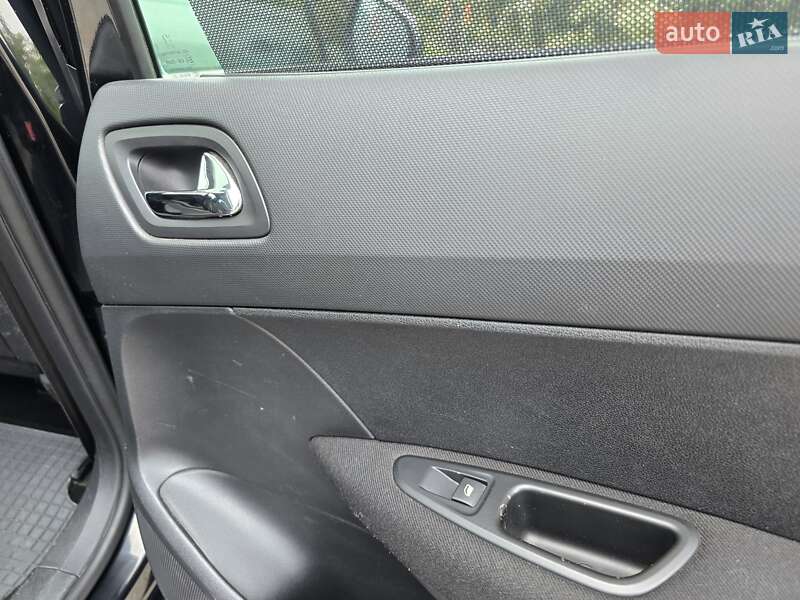 Универсал Peugeot 308 2012 в Хмельницком