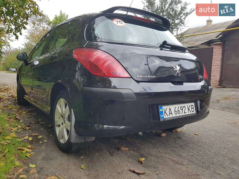 Хэтчбек Peugeot 308 2008 в Дымере