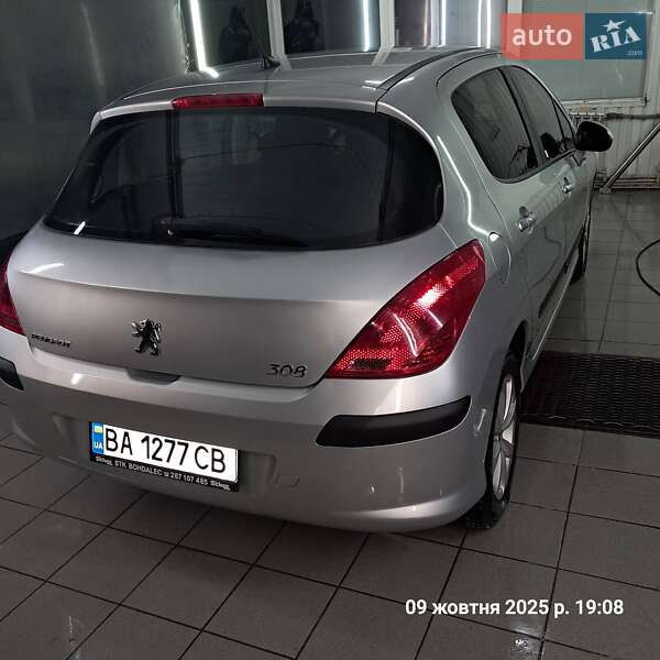 Хетчбек Peugeot 308 2010 в Кропивницькому