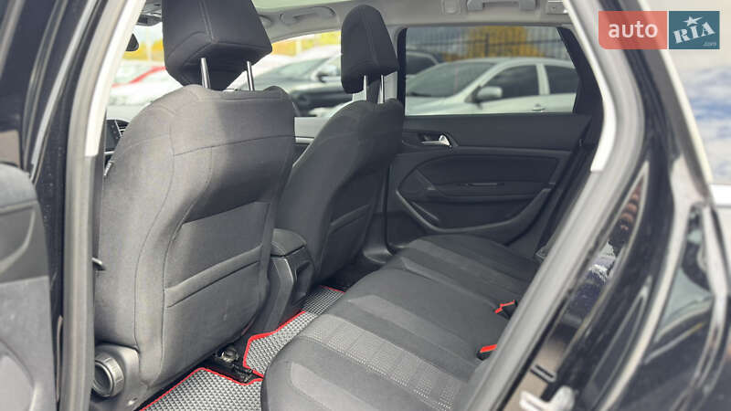 Универсал Peugeot 308 2015 в Полтаве