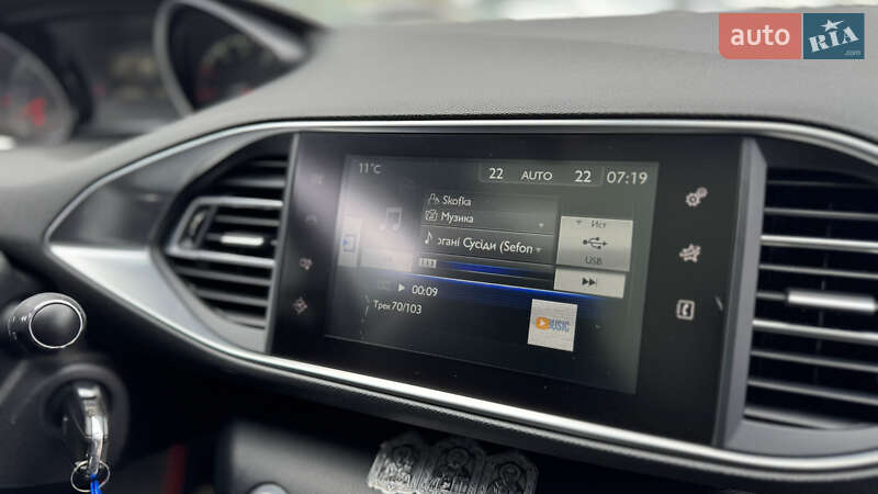 Универсал Peugeot 308 2015 в Полтаве