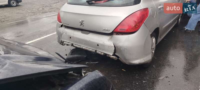 Хэтчбек Peugeot 308 2012 в Хмельницком