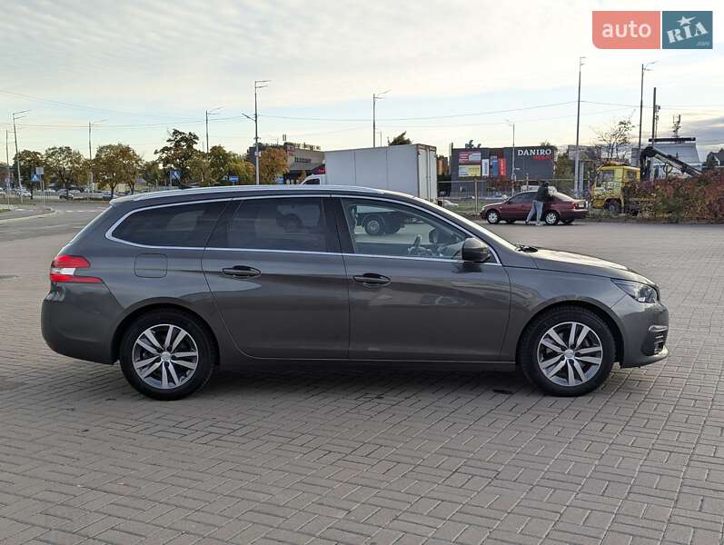 Универсал Peugeot 308 2018 в Киеве фото 8 Универсал Peugeot 308 2018 в Киеве