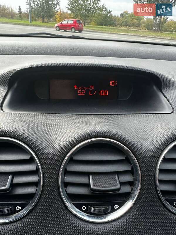 Хетчбек Peugeot 308 2010 в Харкові фото 6 Хетчбек Peugeot 308 2010 в Харкові