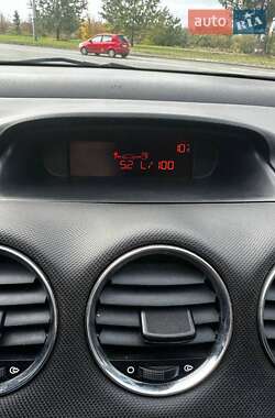 Хэтчбек Peugeot 308 2010 в 
