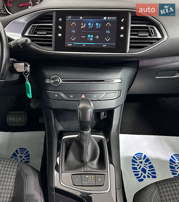 Универсал Peugeot 308 2018 в Львове