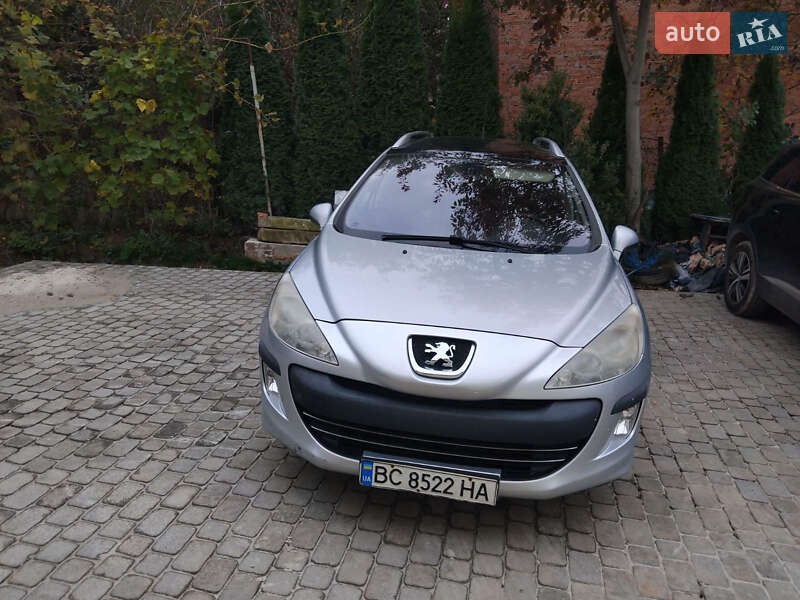 Универсал Peugeot 308 2011 в Солонке