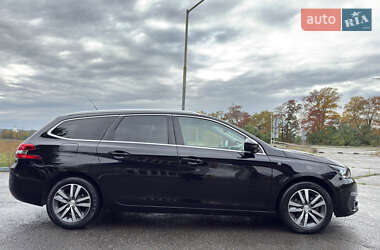 Универсал Peugeot 308 2020 в 