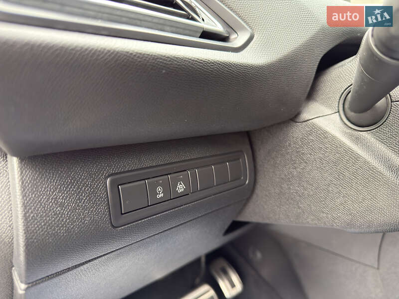 Универсал Peugeot 308 2020 в Радивилове фото 36 Универсал Peugeot 308 2020 в Радивилове