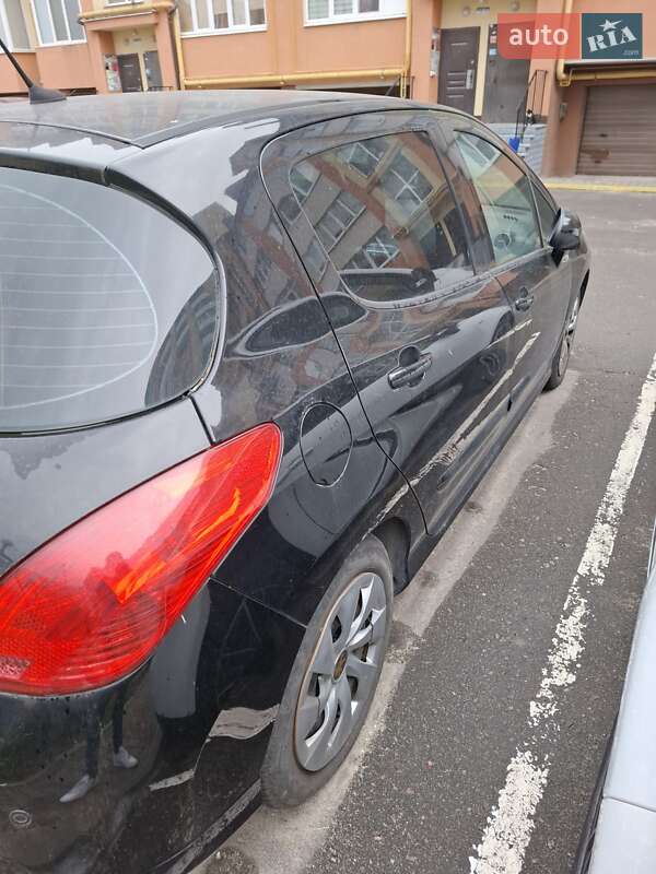 Хетчбек Peugeot 308 2012 в Рівному фото 2 Хетчбек Peugeot 308 2012 в Рівному