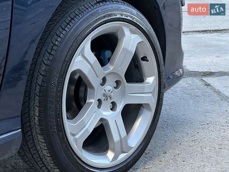 Универсал Peugeot 308 2009 в Львове