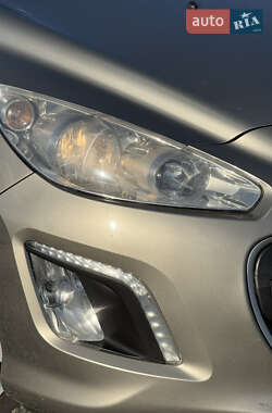 Універсал Peugeot 308 2012 в 