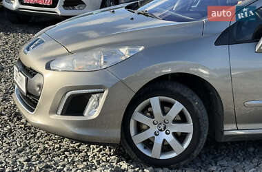 Універсал Peugeot 308 2012 в 