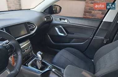 Универсал Peugeot 308 2015 в 