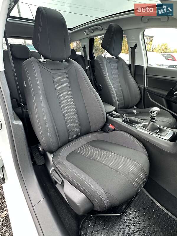 Універсал Peugeot 308 2015 в Білогородці