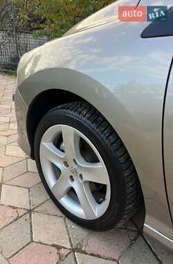 Универсал Peugeot 308 2010 в 