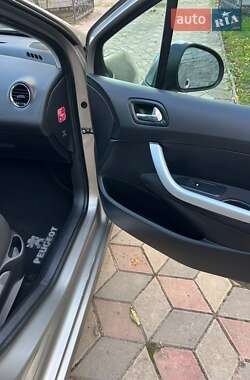 Универсал Peugeot 308 2010 в 