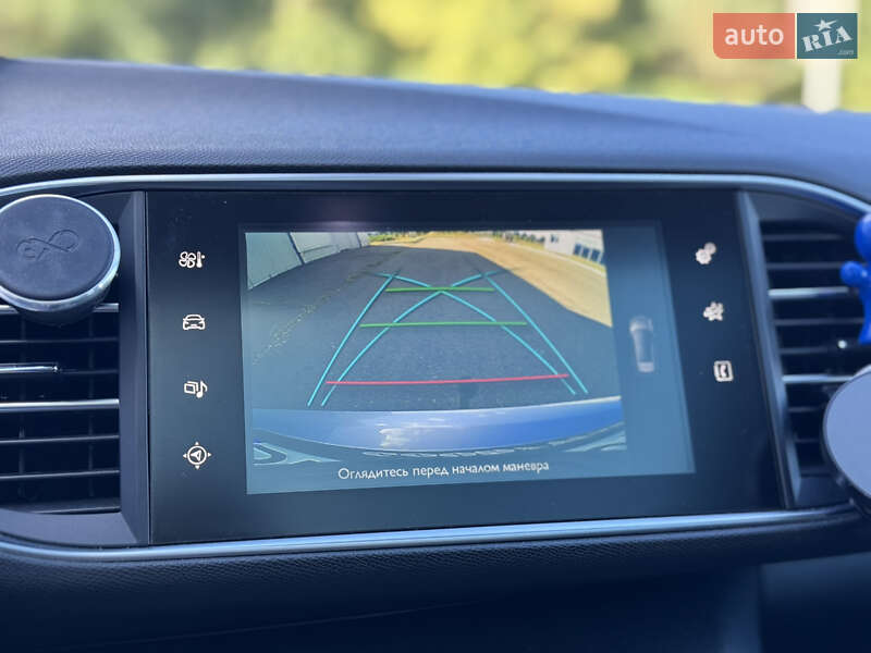 Універсал Peugeot 308 2015 в Рівному